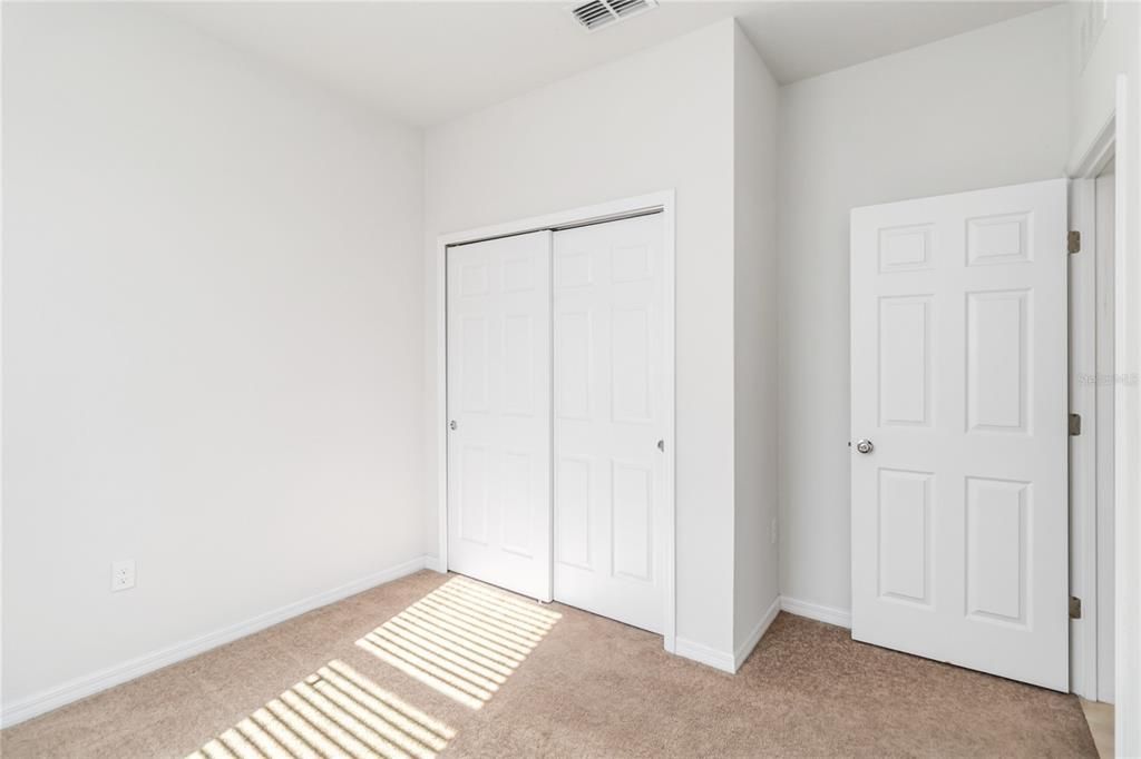 For Sale: $430,000 (4 beds, 3 baths, 2128 Square Feet)