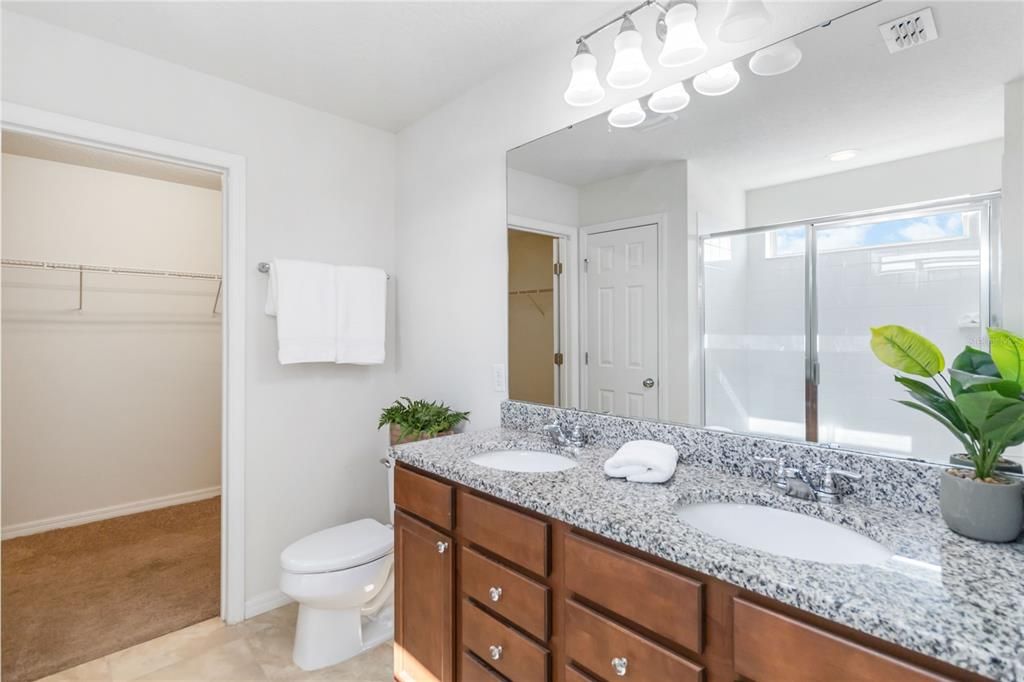 For Sale: $430,000 (4 beds, 3 baths, 2128 Square Feet)