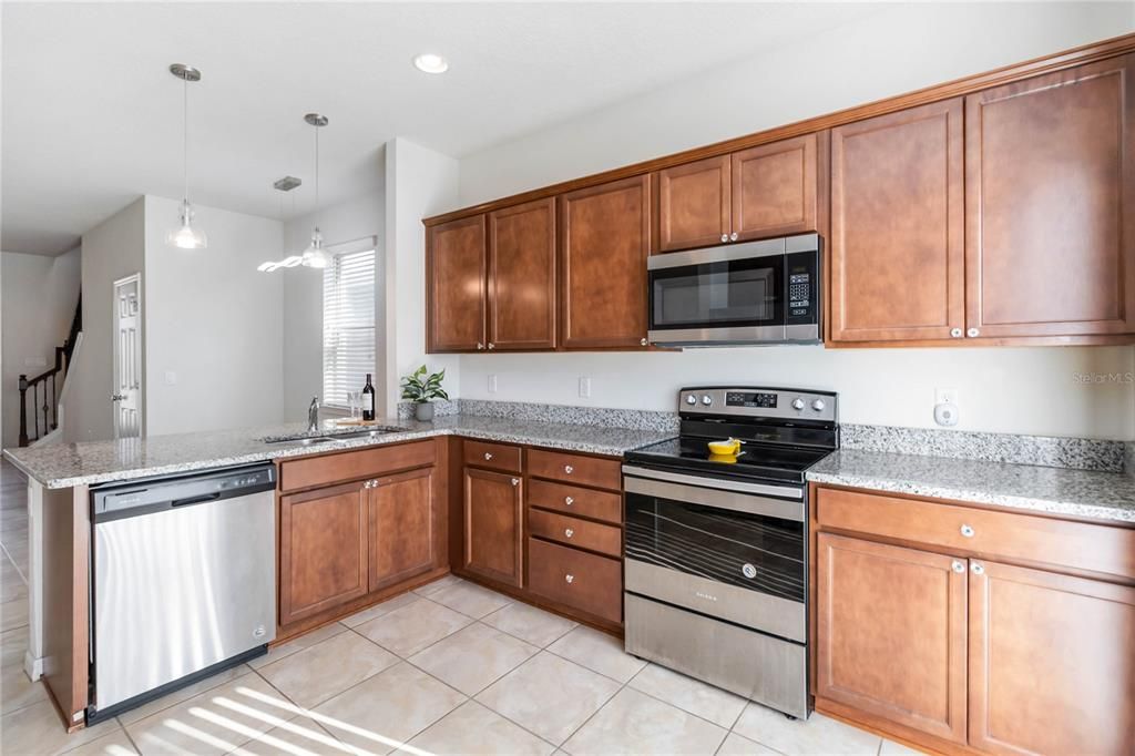 For Sale: $430,000 (4 beds, 3 baths, 2128 Square Feet)