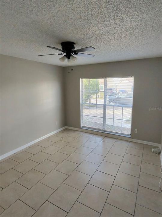 For Rent: $1,650 (3 beds, 2 baths, 1244 Square Feet)