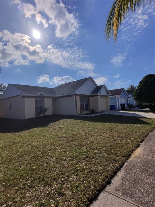 For Rent: $1,650 (3 beds, 2 baths, 1244 Square Feet)