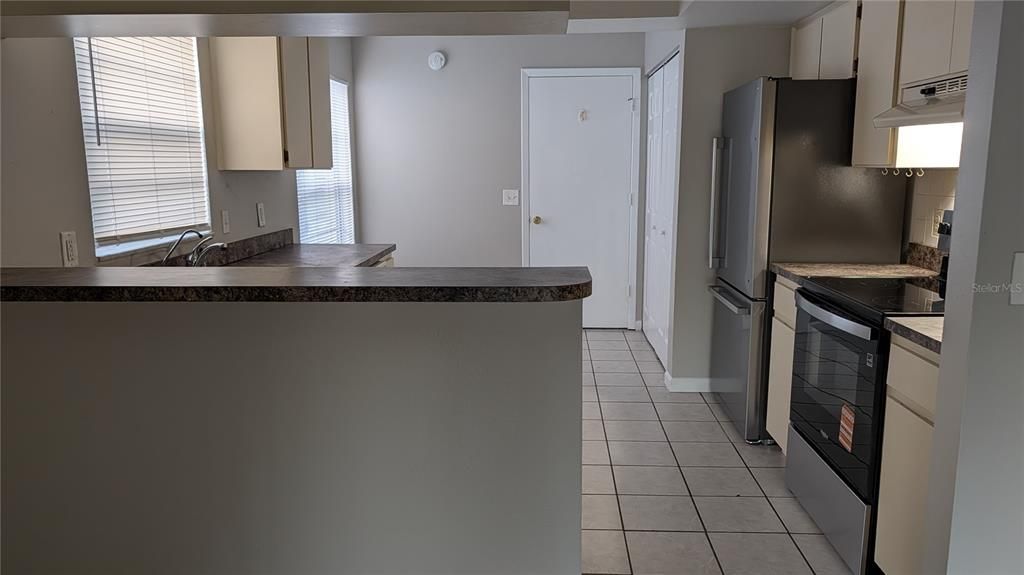 For Rent: $1,650 (3 beds, 2 baths, 1244 Square Feet)