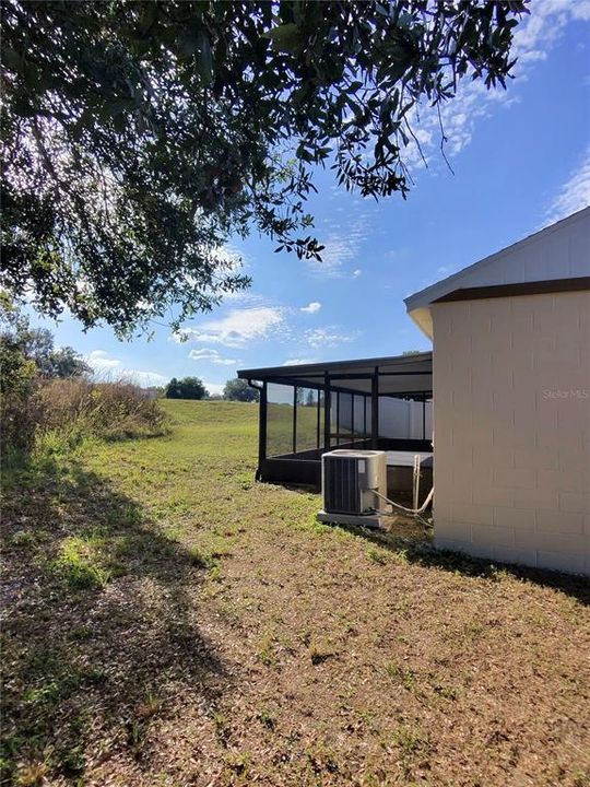 For Rent: $1,650 (3 beds, 2 baths, 1244 Square Feet)