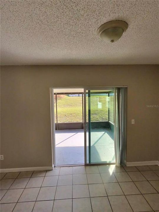 For Rent: $1,650 (3 beds, 2 baths, 1244 Square Feet)