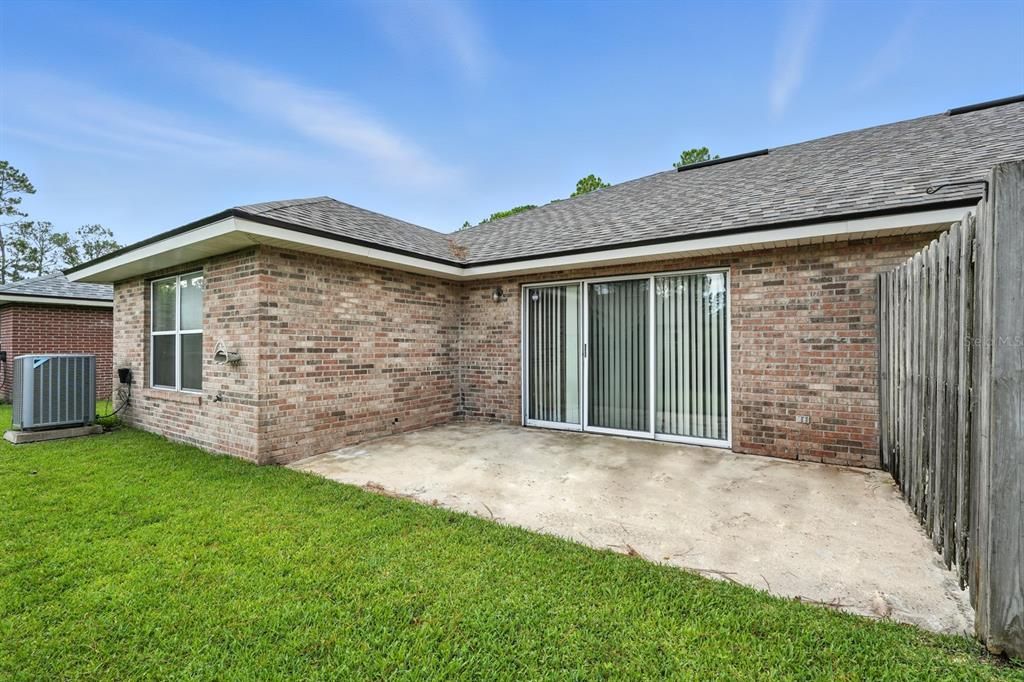 出租: $1,600 (3 贝兹, 2 浴室, 1295 平方英尺)