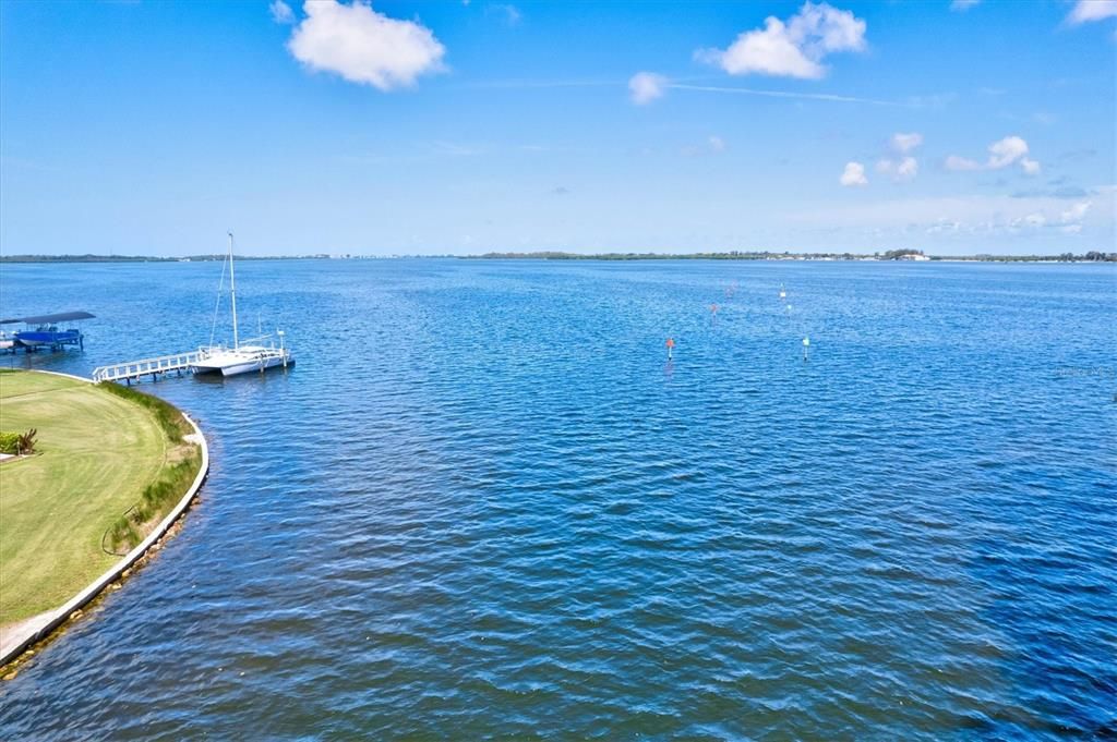 待售: $339,000 (0.25 acres)