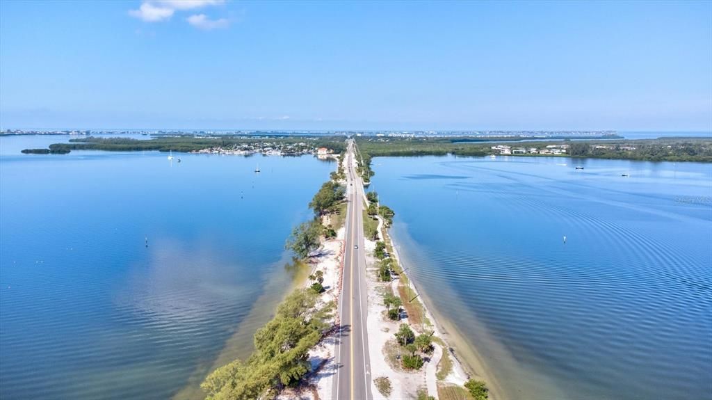 待售: $339,000 (0.25 acres)