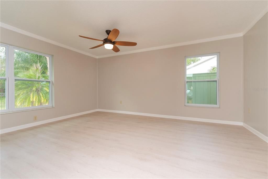 For Sale: $454,900 (2 beds, 2 baths, 1751 Square Feet)