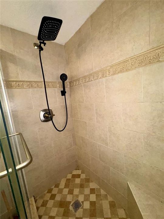 For Rent: $1,925 (2 beds, 2 baths, 1216 Square Feet)