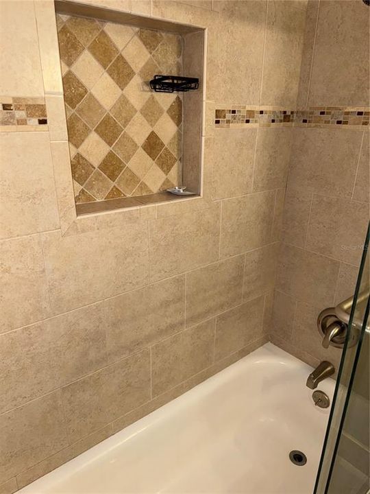 For Rent: $1,925 (2 beds, 2 baths, 1216 Square Feet)