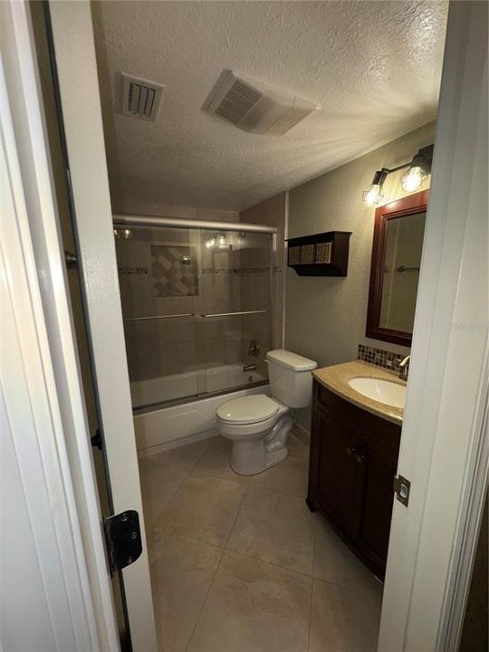 For Rent: $1,925 (2 beds, 2 baths, 1216 Square Feet)