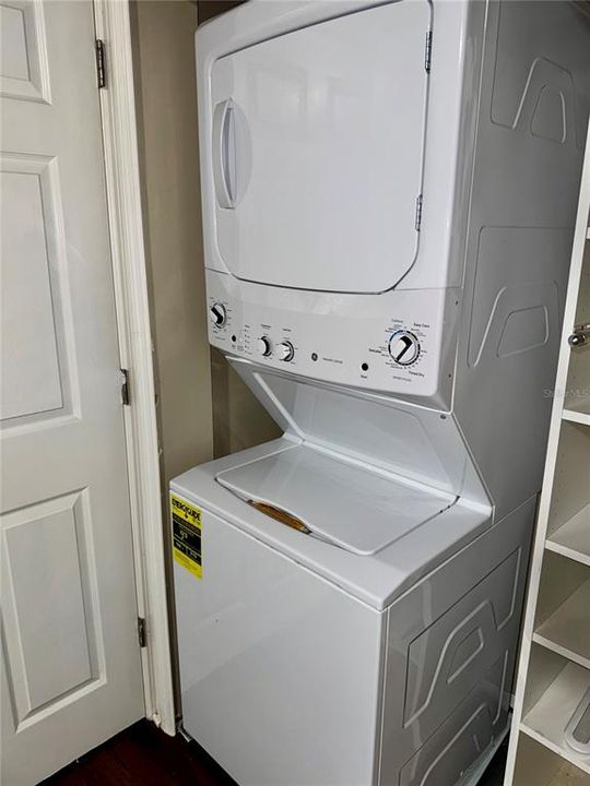 For Rent: $1,925 (2 beds, 2 baths, 1216 Square Feet)