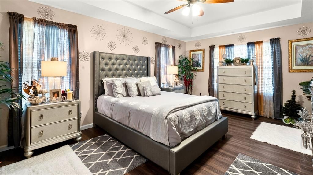 待售: $525,000 (3 贝兹, 2 浴室, 2597 平方英尺)