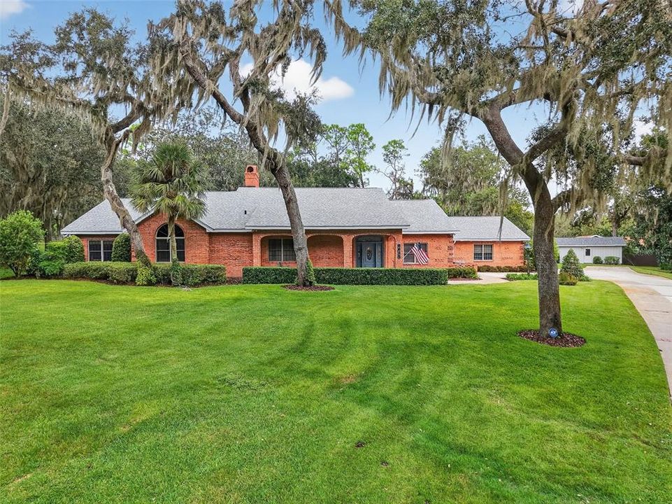 En Venta: $969,000 (3 camas, 2 baños, 4451 Pies cuadrados)