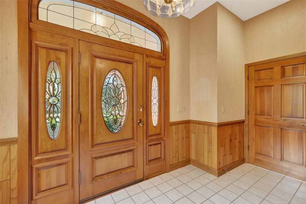 En Venta: $969,000 (3 camas, 2 baños, 4451 Pies cuadrados)