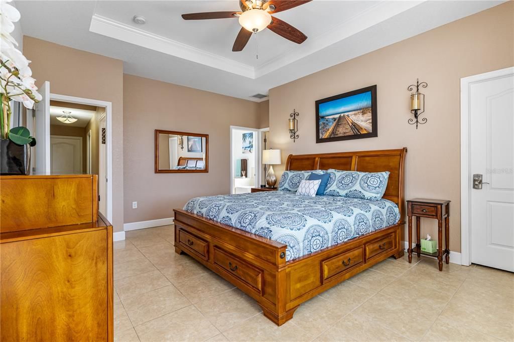 For Sale: $679,900 (3 beds, 2 baths, 2106 Square Feet)