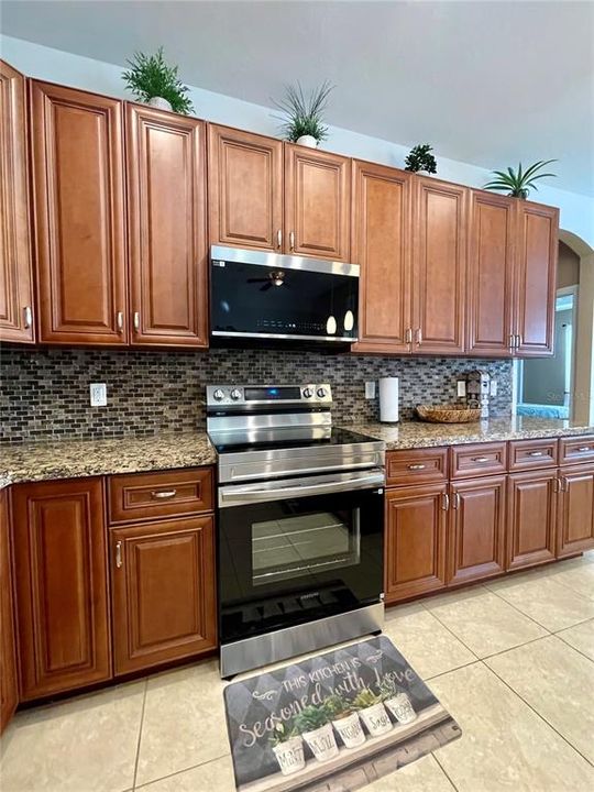 For Sale: $679,900 (3 beds, 2 baths, 2106 Square Feet)