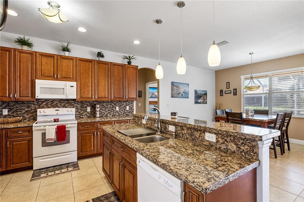 For Sale: $679,900 (3 beds, 2 baths, 2106 Square Feet)