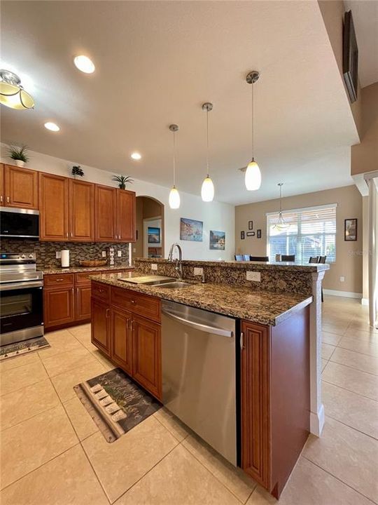 For Sale: $679,900 (3 beds, 2 baths, 2106 Square Feet)