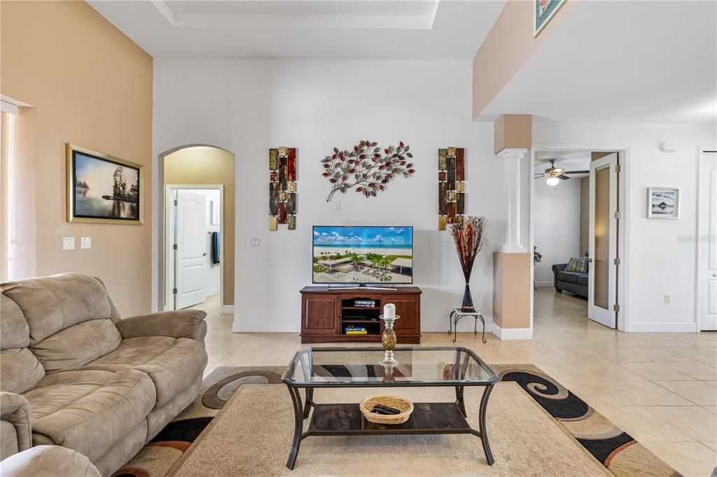 For Sale: $679,900 (3 beds, 2 baths, 2106 Square Feet)