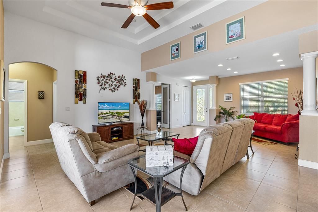 For Sale: $679,900 (3 beds, 2 baths, 2106 Square Feet)