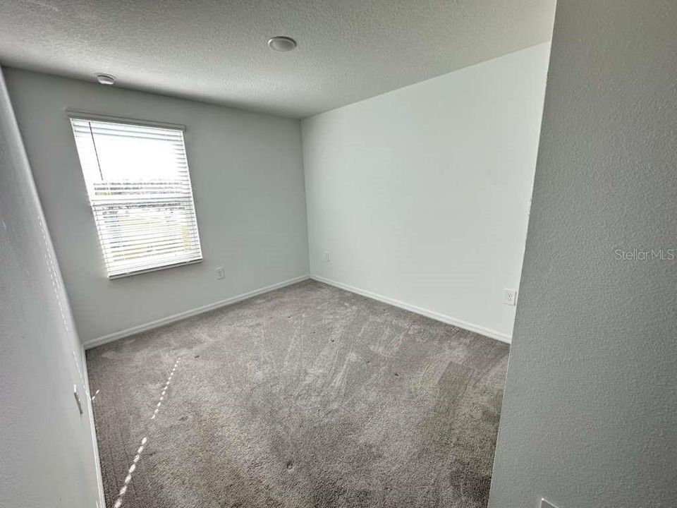 В аренду: $1,850 (3 спален, 2 ванн, 1407 Квадратных фут)