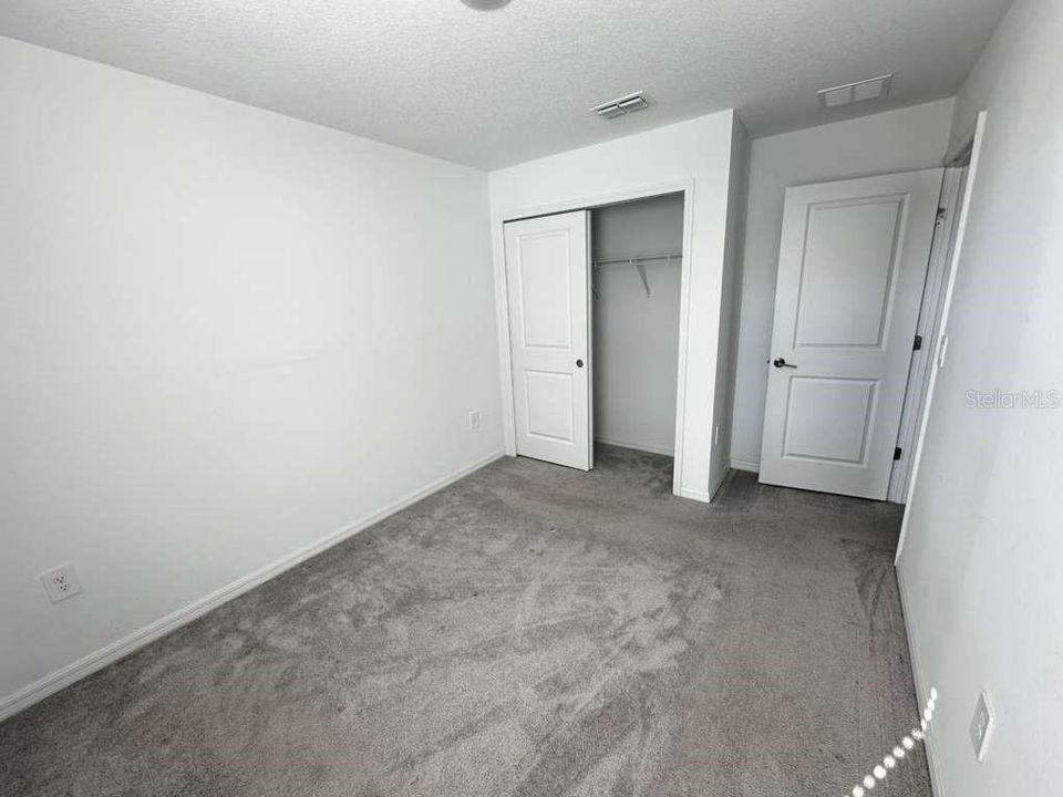 В аренду: $1,850 (3 спален, 2 ванн, 1407 Квадратных фут)