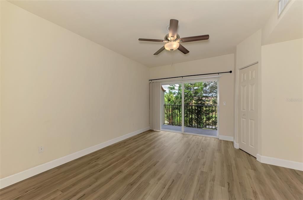 待售: $210,000 (2 贝兹, 2 浴室, 1154 平方英尺)