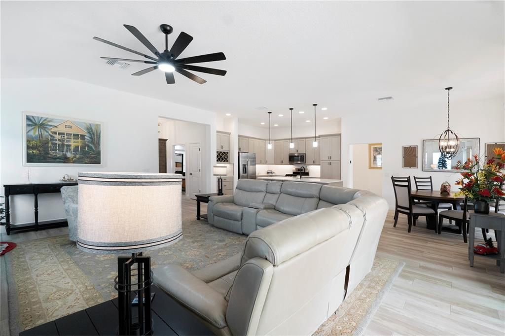 For Sale: $725,000 (3 beds, 2 baths, 1998 Square Feet)