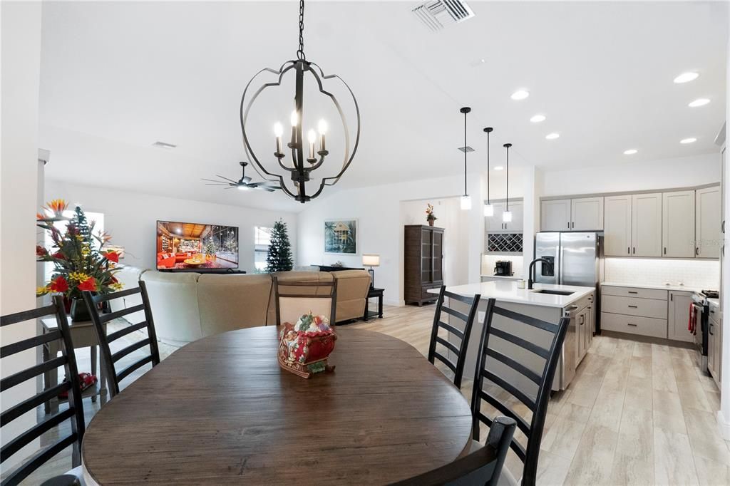 For Sale: $725,000 (3 beds, 2 baths, 1998 Square Feet)