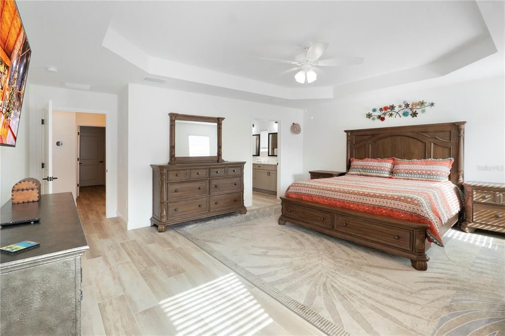 For Sale: $725,000 (3 beds, 2 baths, 1998 Square Feet)