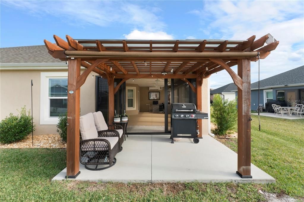 For Sale: $725,000 (3 beds, 2 baths, 1998 Square Feet)