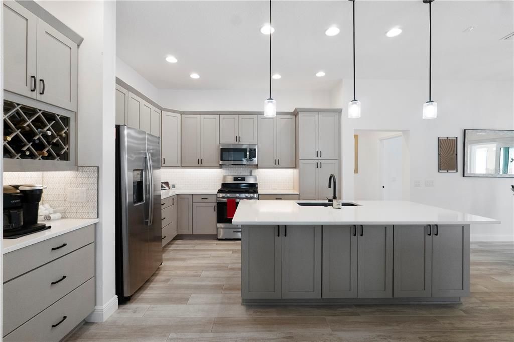 For Sale: $725,000 (3 beds, 2 baths, 1998 Square Feet)