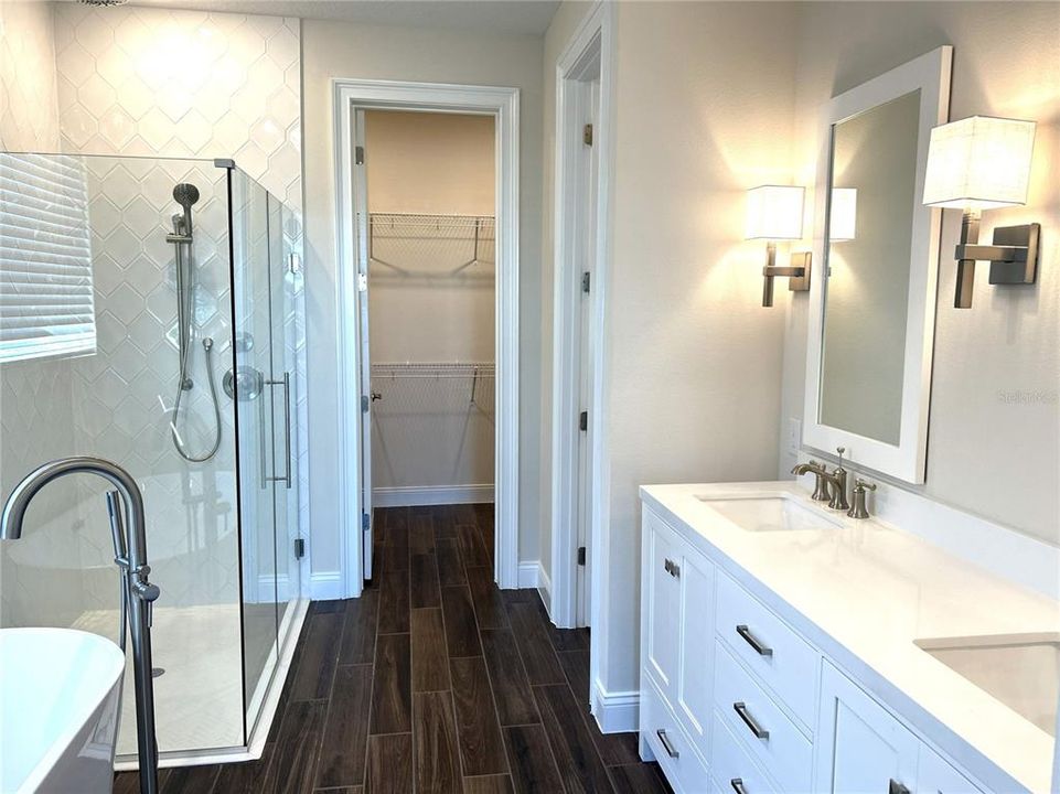 For Rent: $4,400 (5 beds, 4 baths, 3243 Square Feet)