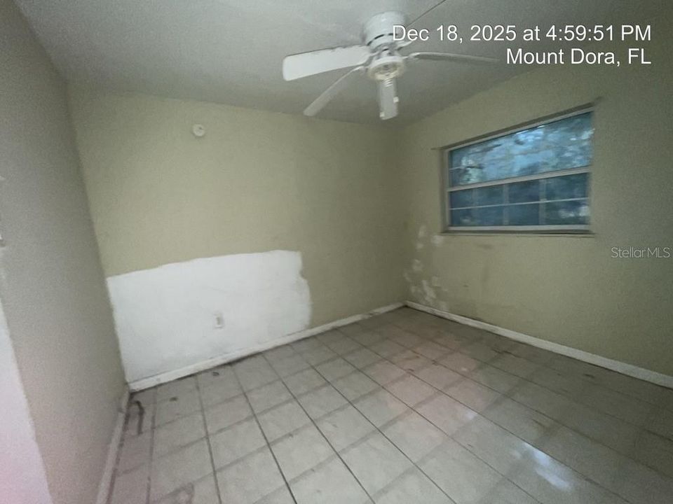 For Sale: $199,900 (4 beds, 2 baths, 2094 Square Feet)