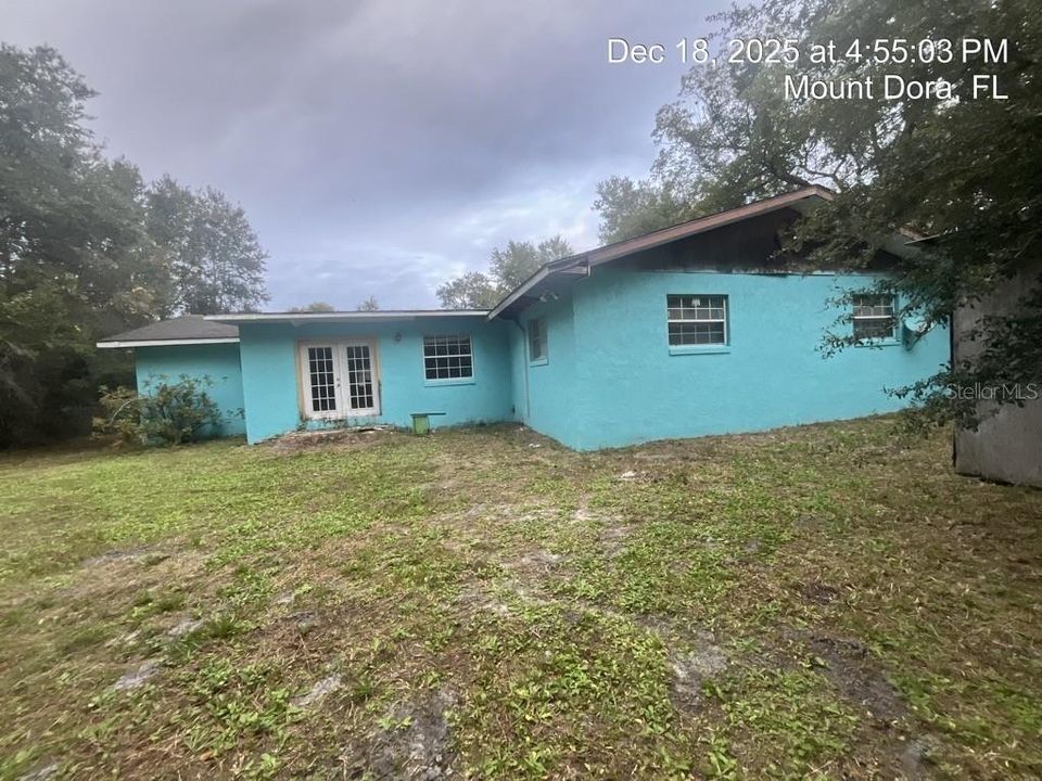 For Sale: $199,900 (4 beds, 2 baths, 2094 Square Feet)