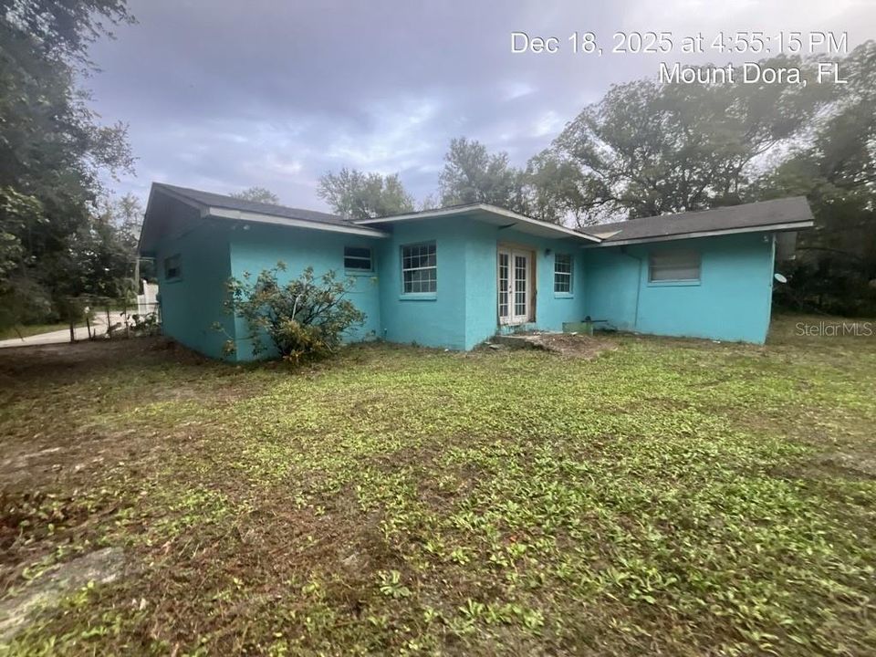 For Sale: $199,900 (4 beds, 2 baths, 2094 Square Feet)