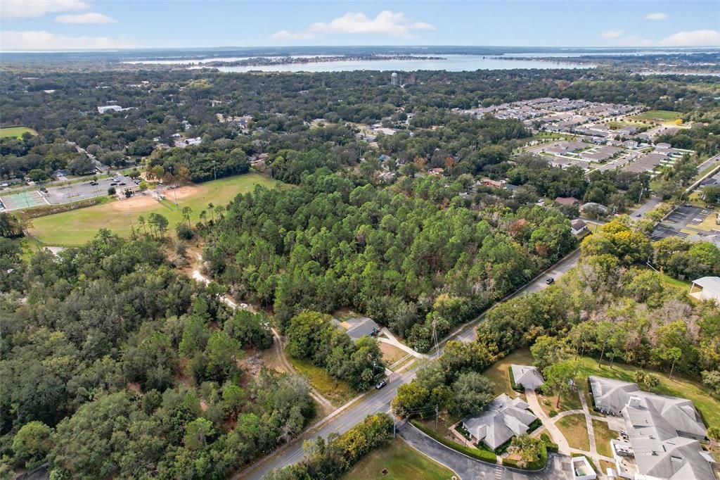 For Sale: $199,900 (4 beds, 2 baths, 2094 Square Feet)