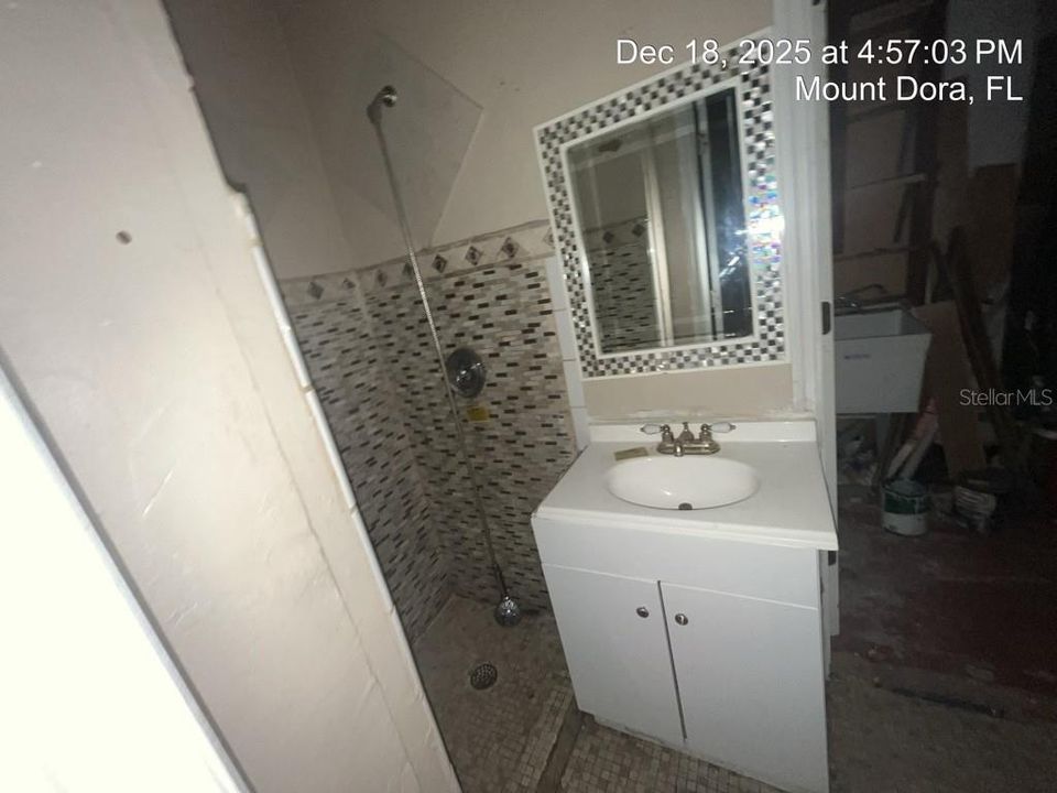 For Sale: $199,900 (4 beds, 2 baths, 2094 Square Feet)