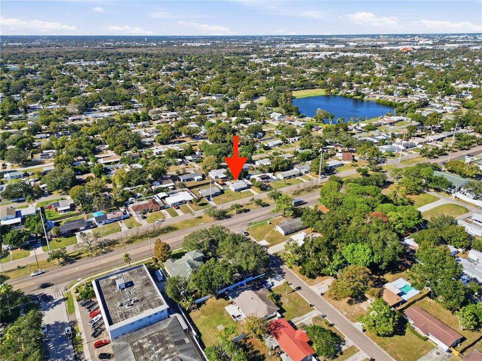 待售: $285,000 (3 贝兹, 1 浴室, 962 平方英尺)