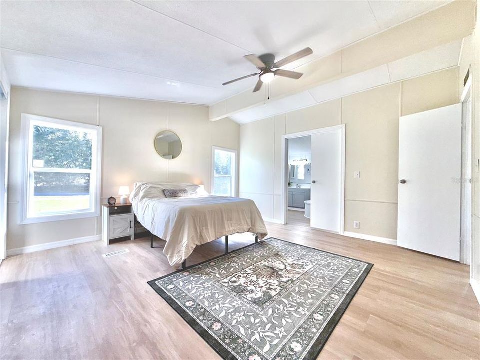 На продажу: $310,000 (3 спален, 2 ванн, 1620 Квадратных фут)