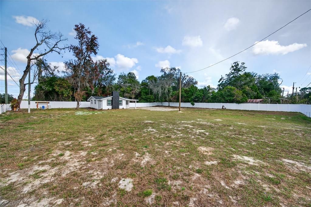 待售: $285,900 (3 贝兹, 2 浴室, 892 平方英尺)