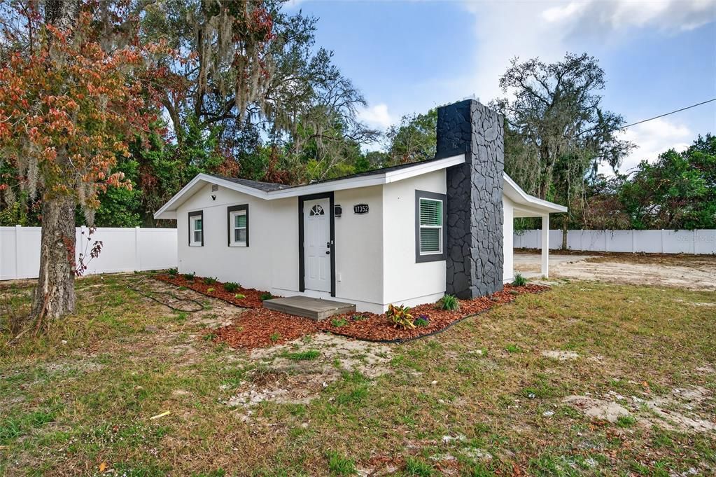 待售: $285,900 (3 贝兹, 2 浴室, 892 平方英尺)