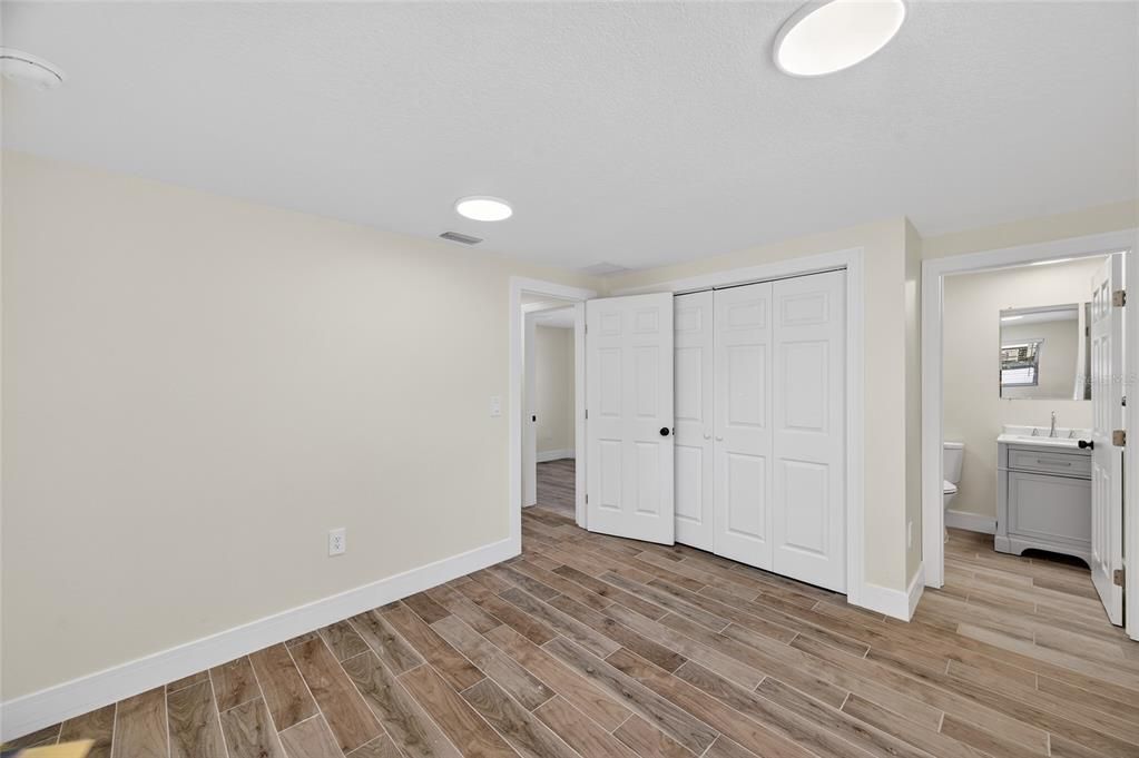 待售: $285,900 (3 贝兹, 2 浴室, 892 平方英尺)