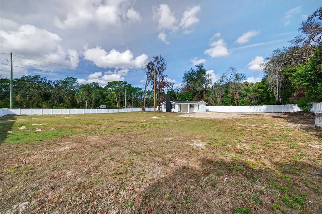 待售: $285,900 (3 贝兹, 2 浴室, 892 平方英尺)