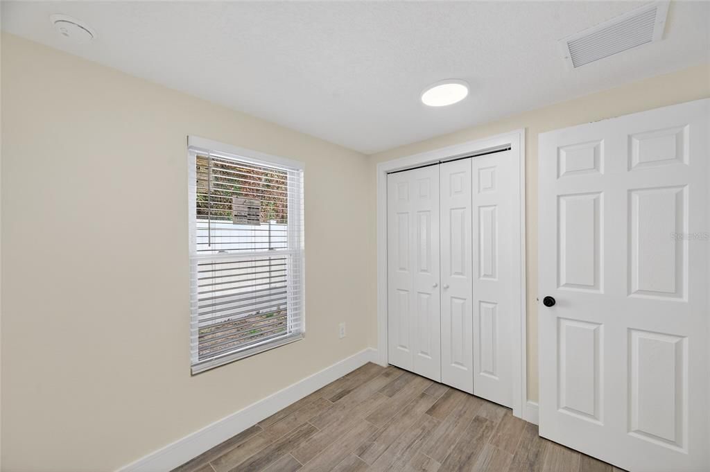 待售: $285,900 (3 贝兹, 2 浴室, 892 平方英尺)