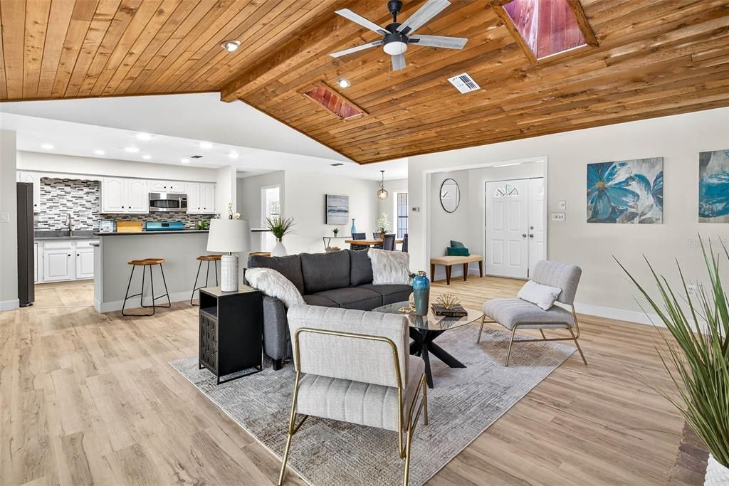 For Rent: $4,495 (3 beds, 2 baths, 2630 Square Feet)