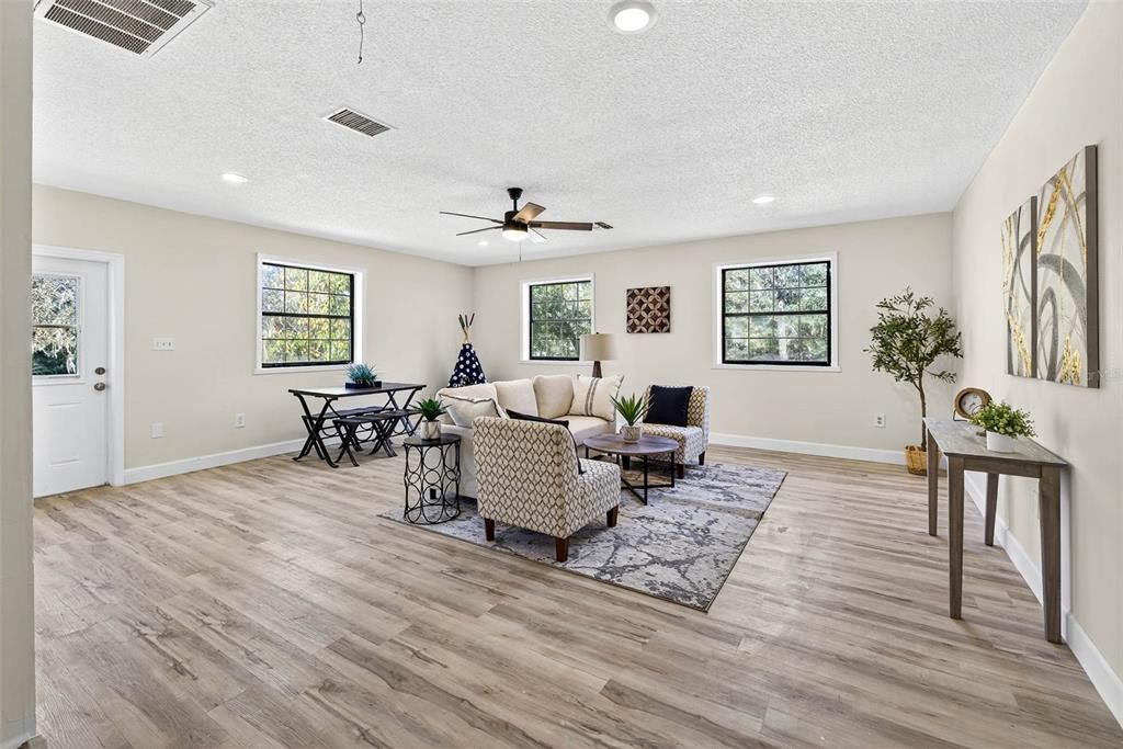 For Rent: $4,495 (3 beds, 2 baths, 2630 Square Feet)