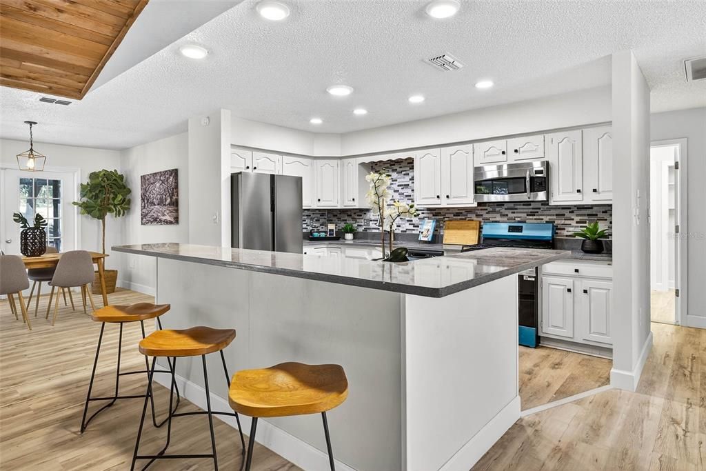 For Rent: $4,495 (3 beds, 2 baths, 2630 Square Feet)