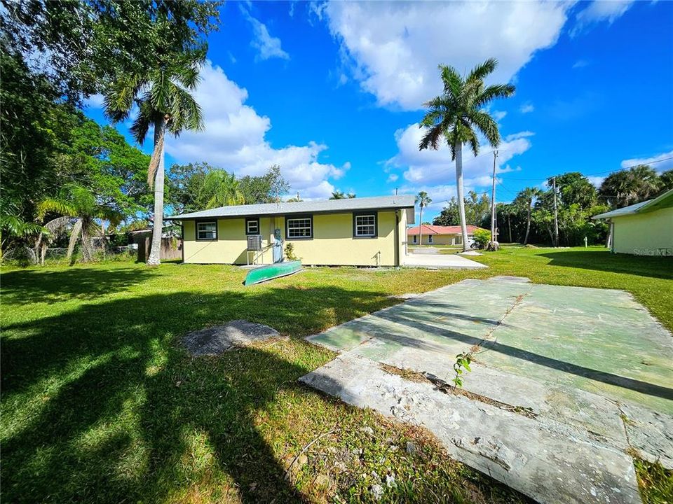 На продажу: $280,000 (3 спален, 1 ванн, 1312 Квадратных фут)